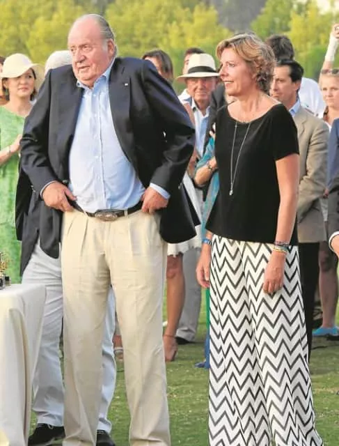 Simoneta Gómez Acebo - Infanta Pilar, Duchess of Badajoz's daughter