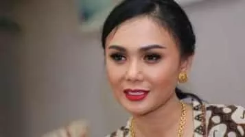 Yuni Shara - Indonesian singer
