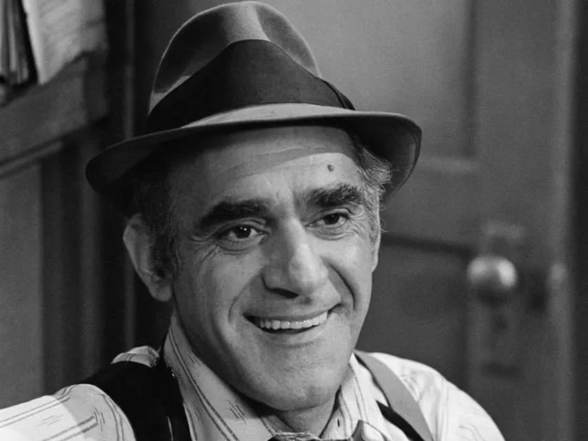 Abe Vigoda - American actor