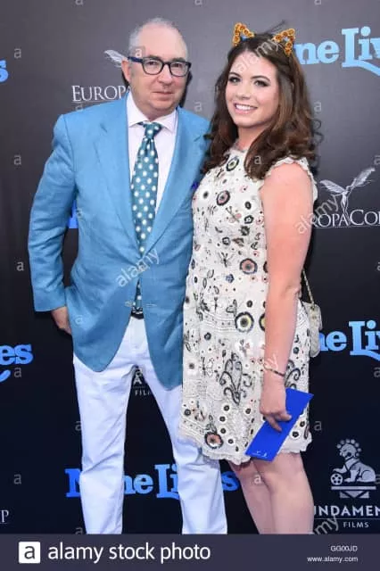 Chloe Sonnenfeld - Actress ‧ Barry Sonnenfeld's daughter