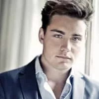 Douwe Bob - Dutch singer-songwriter