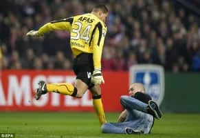 Esteban Alvarado - Football goalkeeper