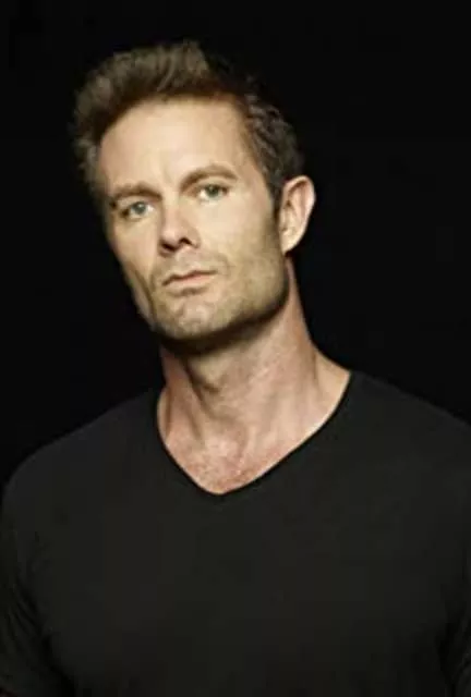 Garret Dillahunt - American actor