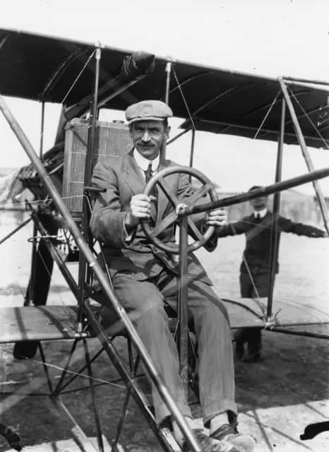 Glenn Curtiss - American aviator