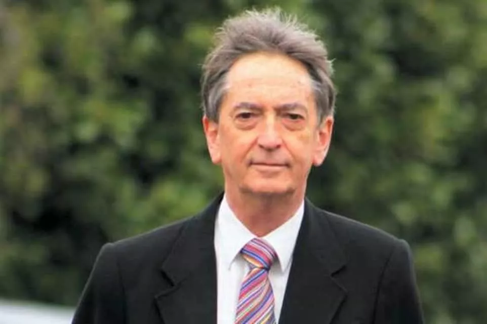 Gordon Burns - Journalist