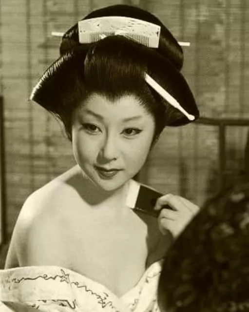 Isuzu Yamada - Japanese actress