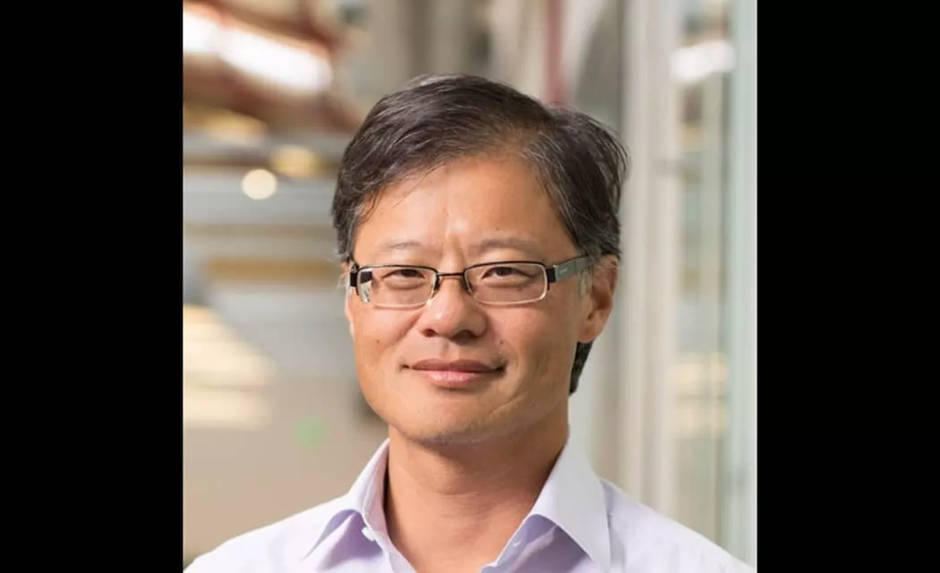 Yahoo jerry yang. Jerry yang. джерри янь. джерри янг. Yahoo основатели.