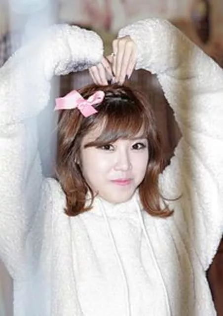 Jun Hyo-seong - South Korean singer and actress