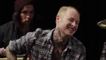 Kelly Ravin - Singer