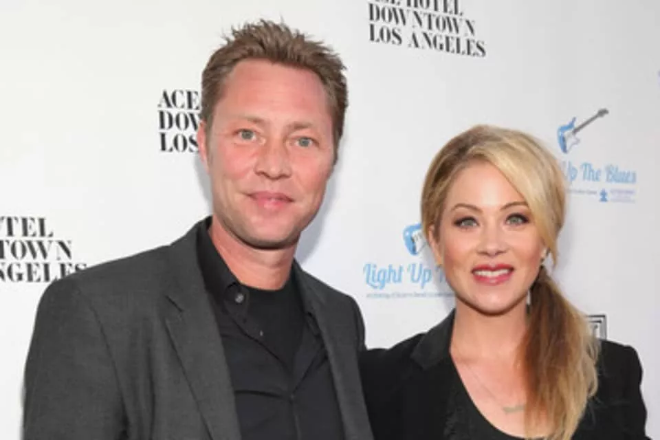 Martyn LeNoble - Dutch bassist