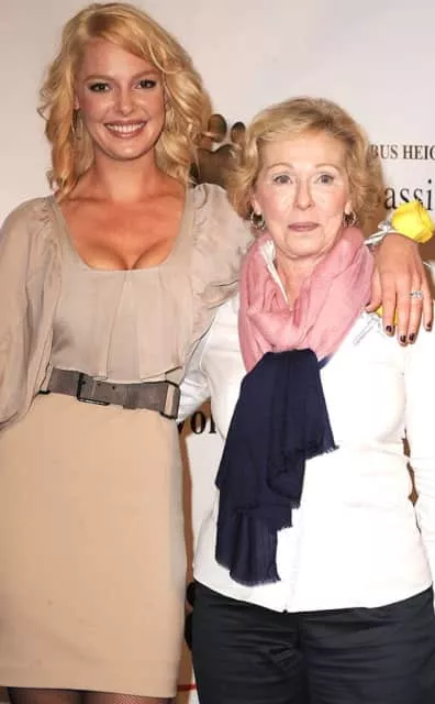 Nancy Heigl - Film producer ‧ Katherine Heigl's mother