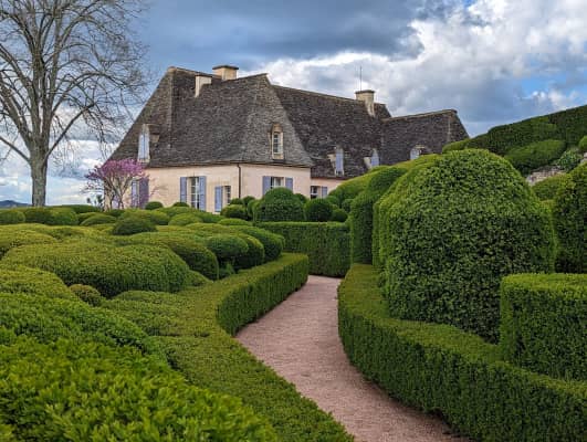 panoramic gardens of limeuil chateau de marqueyssac - 
