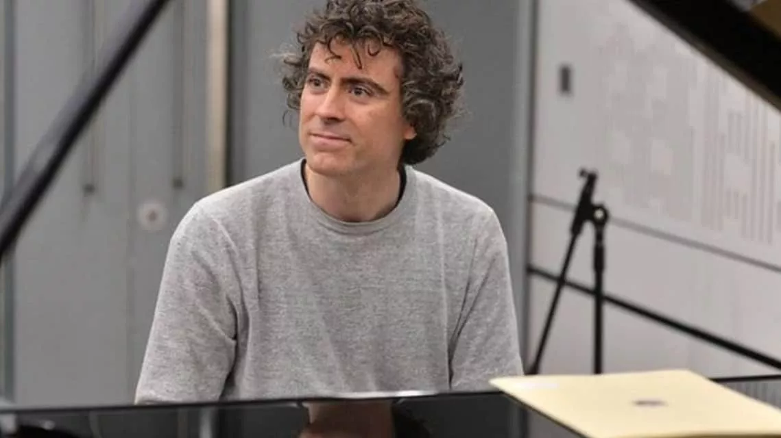 Paul Lewis - 