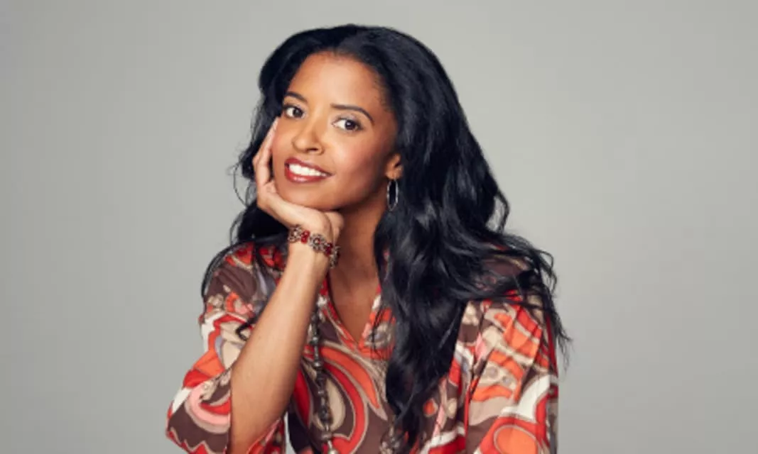 Renée Elise Goldsberry - American actress