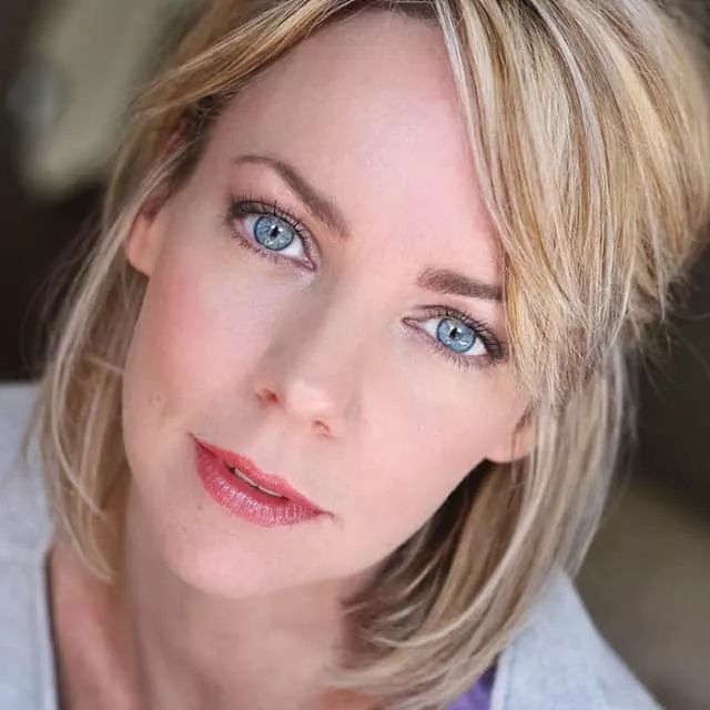 sarah litzsinger - American actress