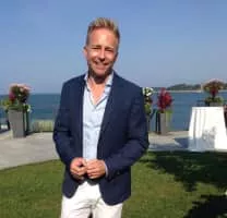 Seth Doane - American television journalist