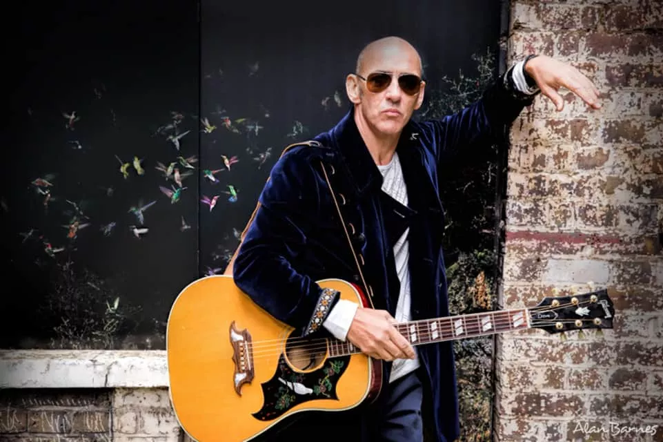 Simon Townshend - British guitarist ‧ Pete Townshend's brother