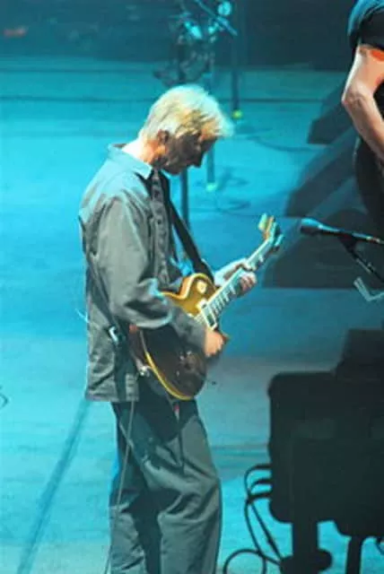 Snowy White - Guitarist