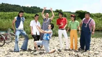 Us with a police officer of the 700-day war - 2008 ‧ Comedy ‧ 1h 51m