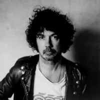 Yarol Poupaud - Musician