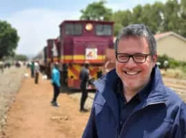 Amazing Train Journeys (Des trains pas comme les autres) - TV program