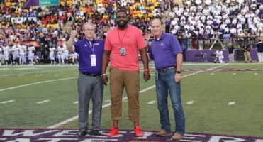 Demetress Bell - American football offensive tackle