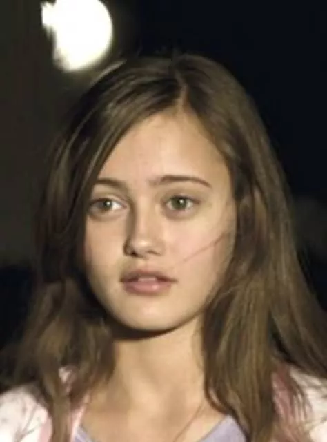 Ella Purnell - Actress