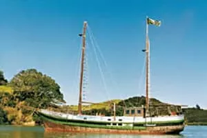 Hundertwasser's Rainy Day (Hundertwassers Regentag) - 1972 ‧ Short/Documentary ‧ 45 mins