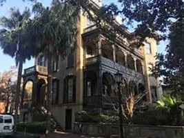 Midnight in the Garden of Good and Evil - 1997 ‧ Drama/Crime ‧ 2h 35m