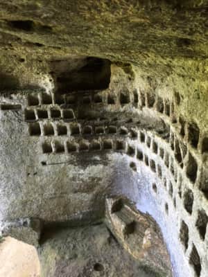 panoramic gardens of limeuil le conquil - site naturel troglodytique dordogne - 