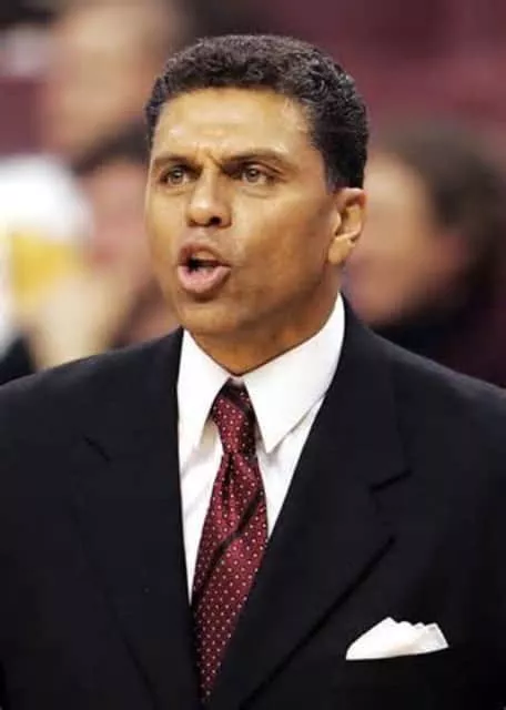 Reggie Theus - American basketball coach