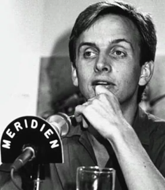 robert joy - Canadian actor