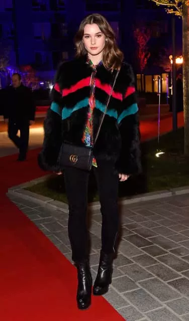 Sai Bennett - Actress