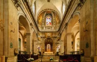 Saint-Louis Church On The Island (Église Saint-Louis-en-l'Île) - 