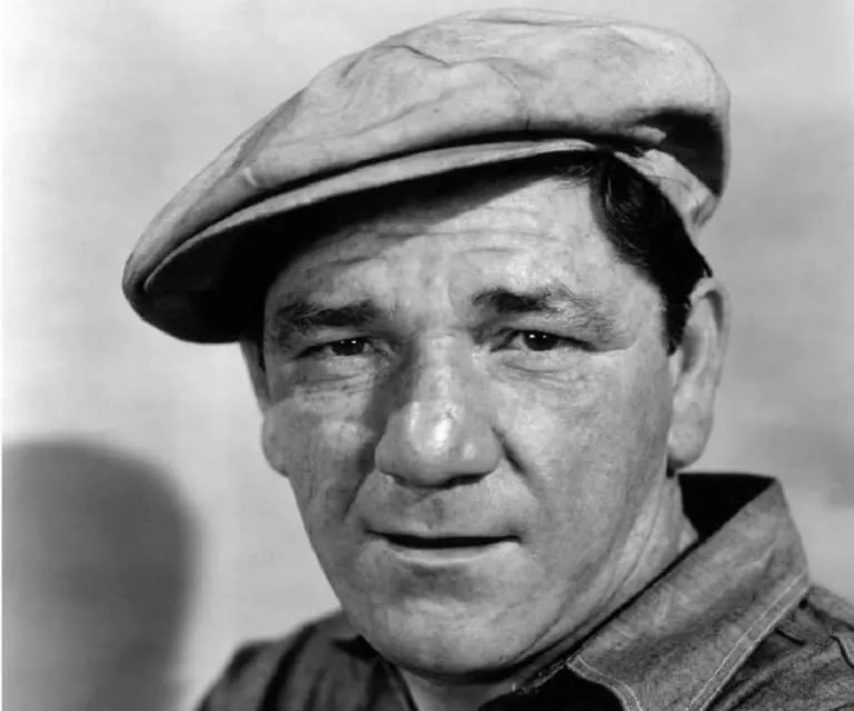 Shemp Howard - American comedian