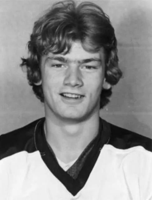 Steve Larmer - Canadian ice hockey player