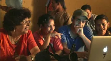 The Virgin, the Copts and Me (La Vierge, les Coptes et moi. . . ) - 2011 ‧ Comedy/Documentary ‧ 1h 32m