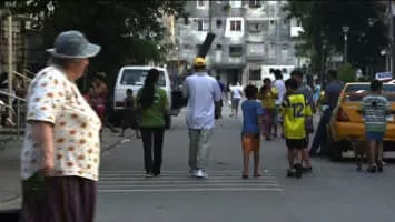 Toto and His Sisters - 2014 ‧ Drama/Family ‧ 1h 34m