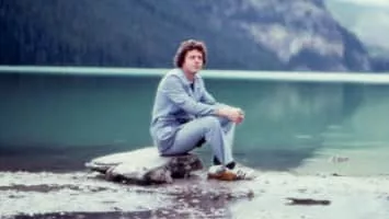 Allister MacGillivray - Canadian singer-songwriter