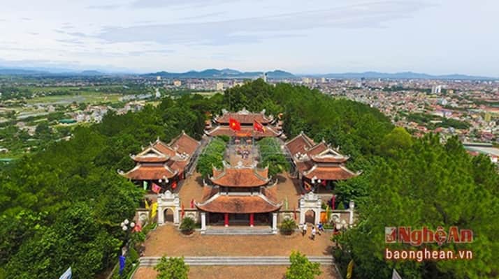 cuong temple nui quyết | dền thờ vua quang trung - 