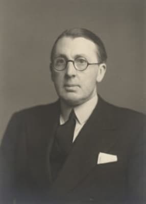 Robin Vane-Tempest-Stewart, 8th Marquess of Londonderry - Former Member of Parliament of the United Kingdom