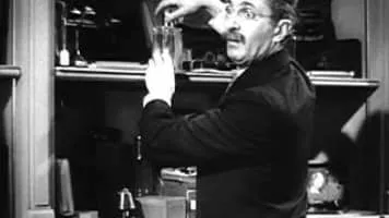 The Shop Around the Corner - 1940 ‧ Drama/Romance ‧ 1h 39m