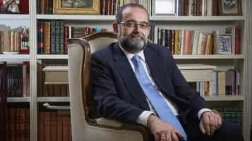 Alfonso Bullón de Mendoza y Gómez de Valugera (Alfonso Bullón de Mendoza) - Spanish historian