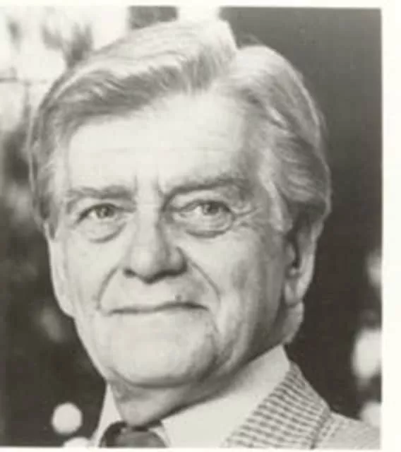 Bill Owen - English actor