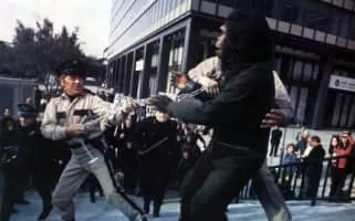 Conquest of the Planet of the Apes - 1972 ‧ Cult film/Action ‧ 1h 28m