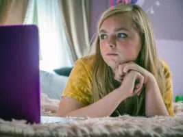 Eighth Grade - 2018 ‧ Drama/Comedy ‧ 1h 34m
