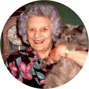 Jill Summers - Comedian