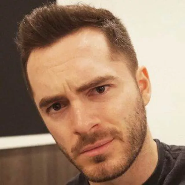 Jordan Maron - American YouTuber