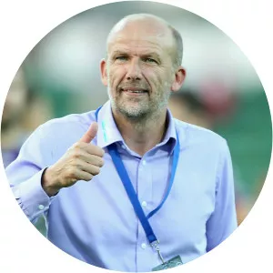 Kenny Lowe