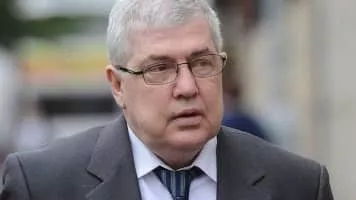 Liam Adams - Long-distance runner